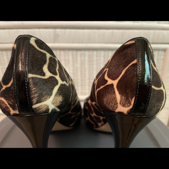 Giraffe Print Open Toed Heels - Picture 4 of 4